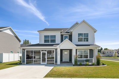 *Finished home photos are representational images only. See sales agent for details. 2,298sf New Home in Tremonton, UT