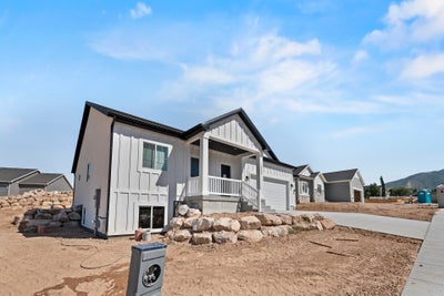 *Finished home photos are representational images only. See sales agent for details. 3,140sf New Home in Providence, UT