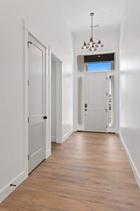 *Finished home photos are representational images only. See sales agent for details. 3,805sf New Home in North Logan, UT