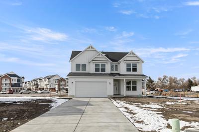 *Finished home photos are representational images only. See sales agent for details. 2,403sf New Home in Farr West, UT