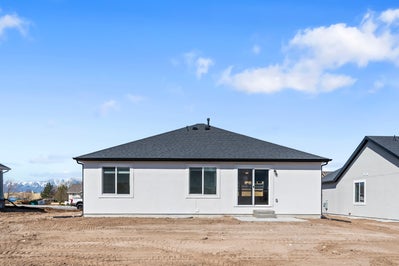 *Finished home photos are representational images only. See sales agent for details. 1,263sf New Home in Smithfield, UT