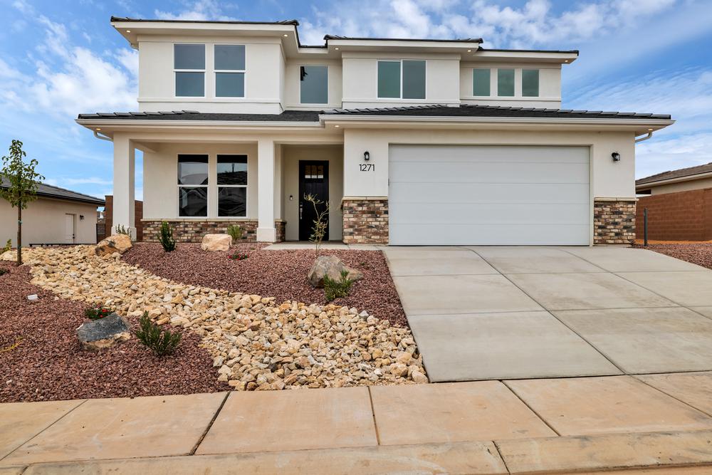Desert Territorial Elevation *Photos are representational of the floorplan only, NOT the specific listing. See Agent for more details*. New Home in St. George, UT