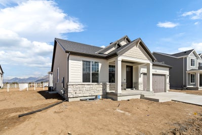 *Finished home photos are representational images only. See sales agent for details. 1,626sf New Home in Plain City, UT