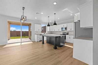 *Photos are representational of the floorplan only, NOT the specific listing. See Agent for more details*. 2679 W Lugano Way, St. George, UT