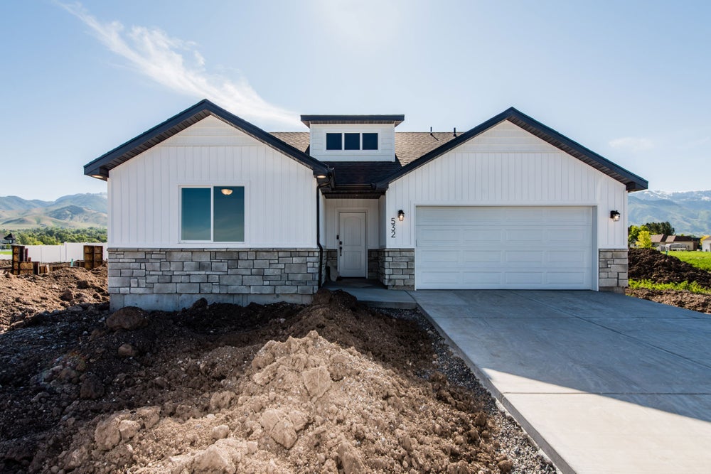*Finished home photos are representational images only. See sales agent for details. Auburn New Home in Smithfield, UT
