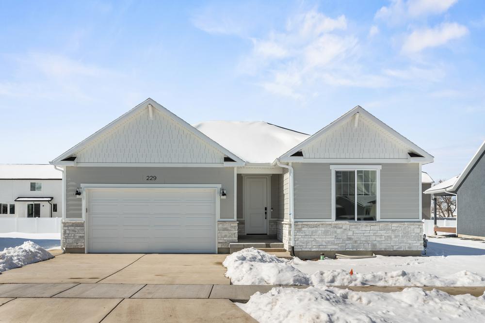 *Finished home photos are representational images only. See sales agent for details. New Home in Mapleton, UT