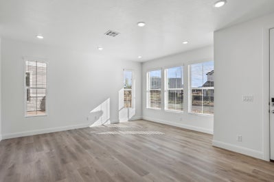 *Photo is representational of the floor plan only, not specific listing. Contact agent for details*. 491 W Bronze Ridge Place, St. George, UT