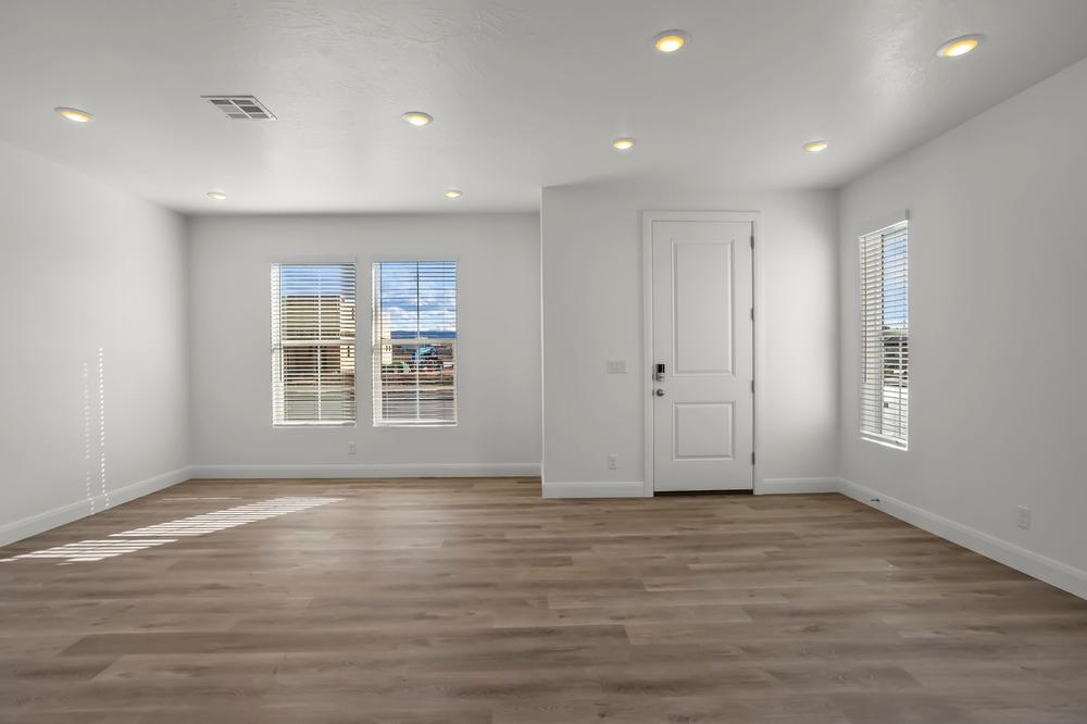 *Photo is representational of the floor plan only, not specific listing. Contact agent for details*. 5931 S Orchid Cove, St. George, UT