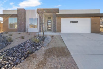 MOVE IN READY! Come see this home today! 3br New Home in St. George, UT